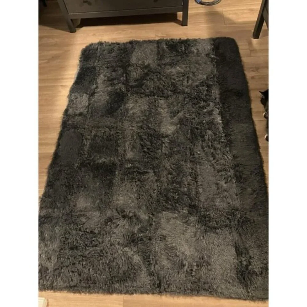 New Area Rugs for Living Room, Machine Washable Soft Shaggy 4x5.9 Feet Grey Rug
